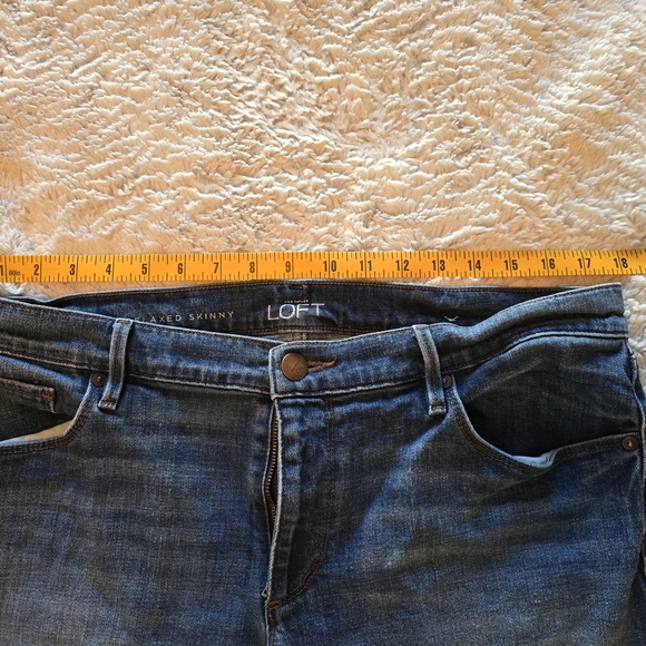 LOFT Blue Skinny Jeans with Subtle Wash and Lived-in Look - Picture 4 of 6